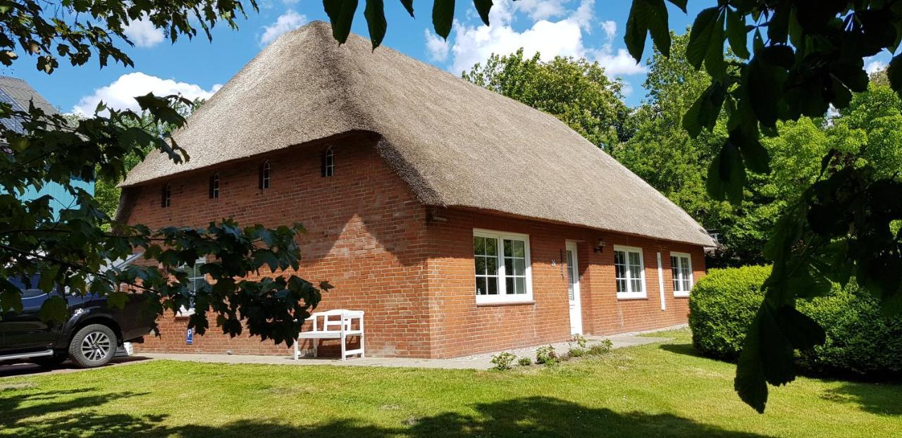 Ferienhaus Koemhuus 尼布尔 外观 照片
